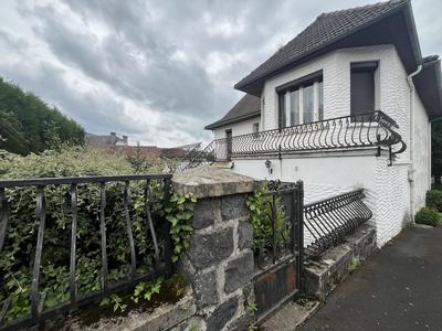 Maison - 190 m² - 10 pièces