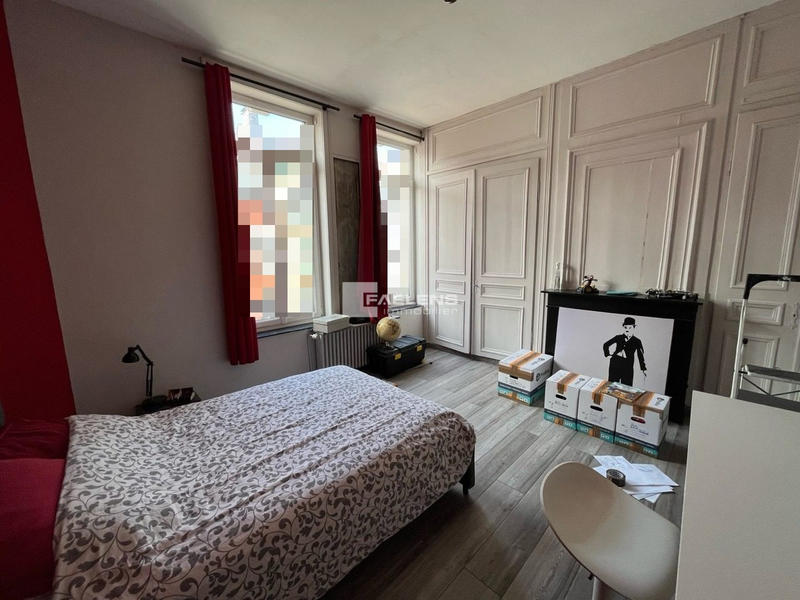 Maison - 223 m² - 5 pièces