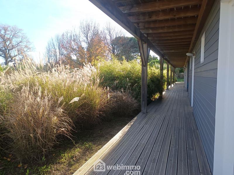 Maison - 737 m² - 20 pièces