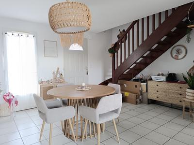 Maison - 85 m² - 4 pièces