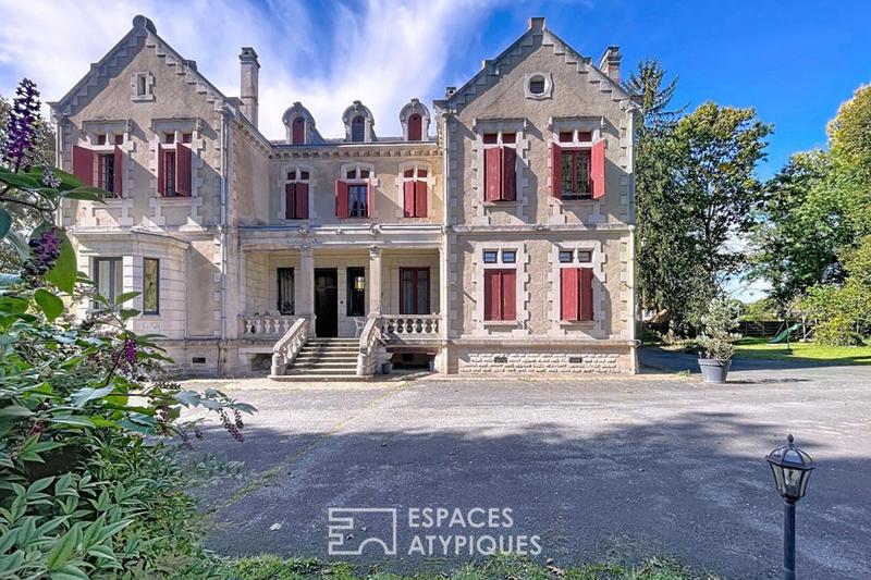 Château - 500 m² - 12 pièces