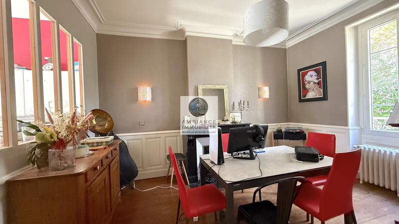 Maison - 176 m² - 8 pièces