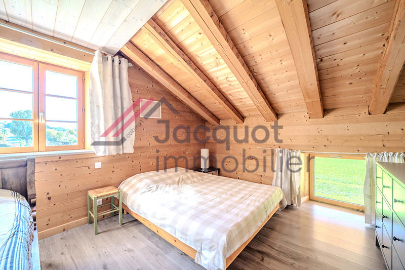 Maison - 300 m² - 9 pièces