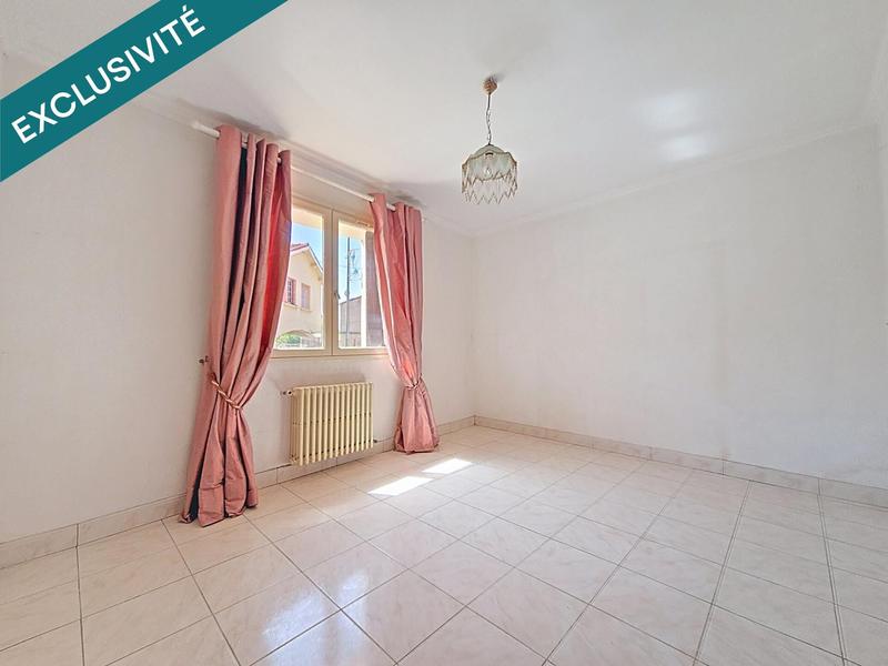 Maison - 227 m² - 9 pièces