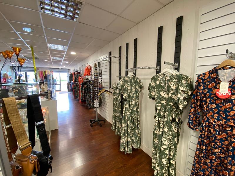 Local commercial - 127 m²