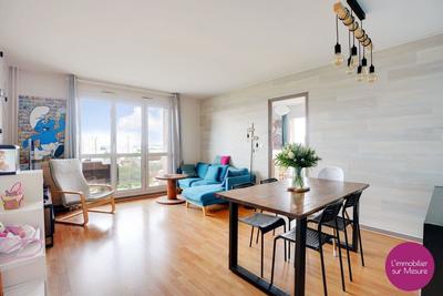 Appartement - 83 m² - 4 pièces