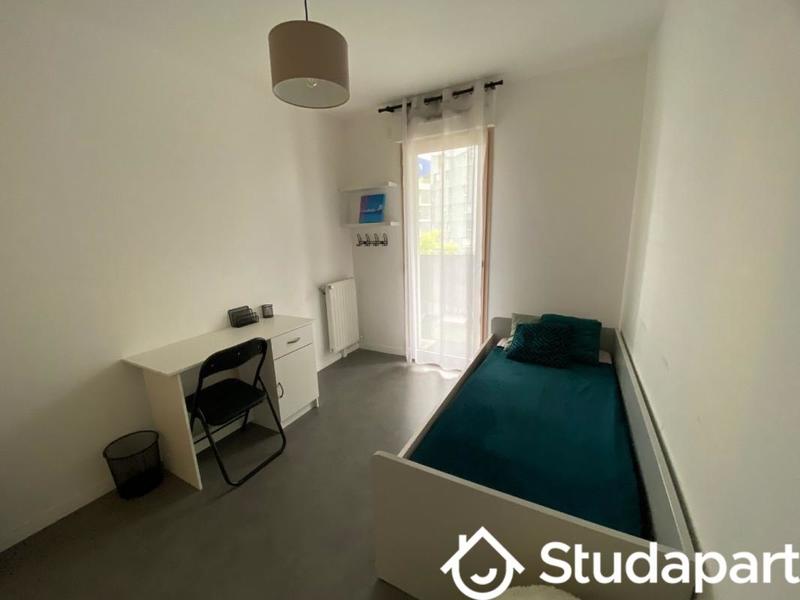 Chambre - 12 m² - 1 pièce