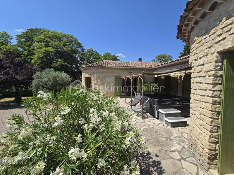 Maison en pierre - 150 m² - 5 pièces