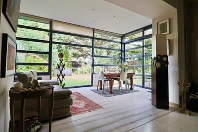 Maison - 224 m² - 8 pièces