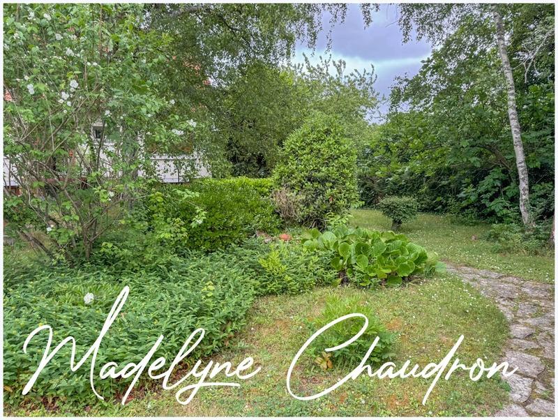 Maison - 200 m² - 8 pièces