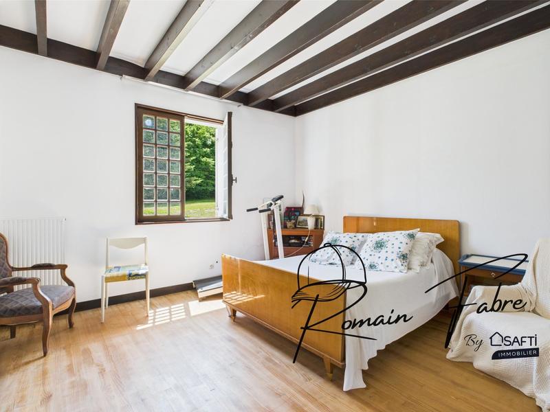 Maison - 310 m² - 12 pièces