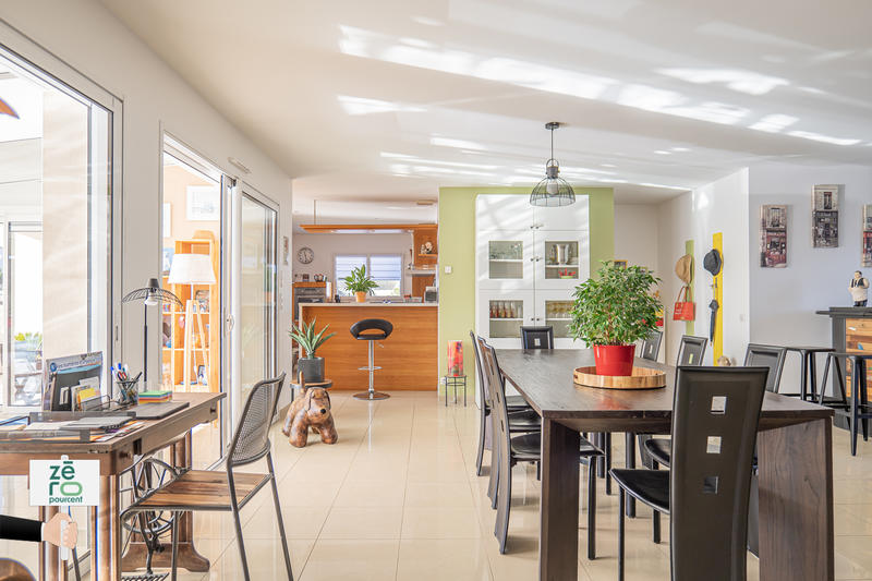 Maison - 163 m² - 6 pièces