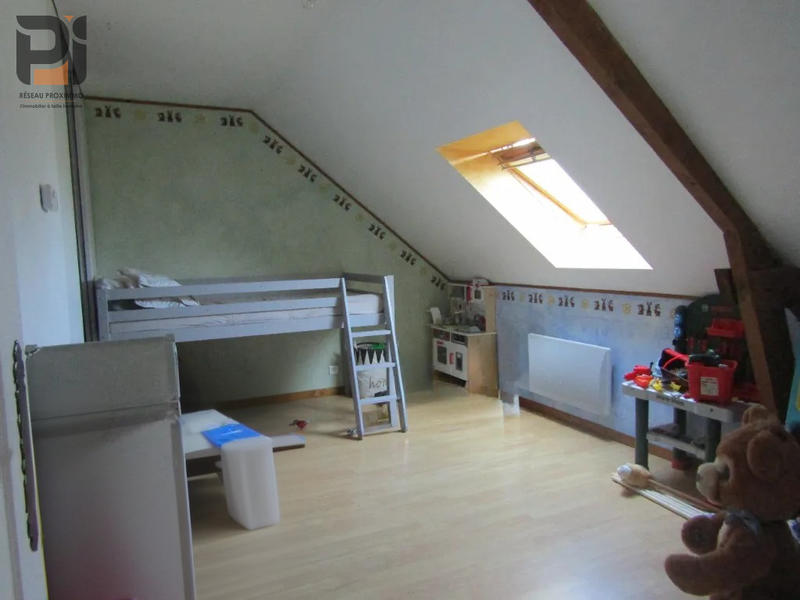 Maison - 220 m² - 9 pièces