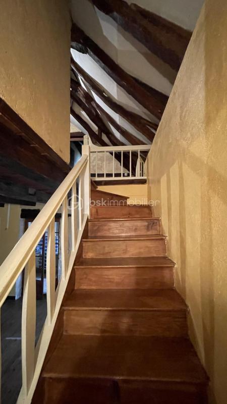 Propriété - 280 m² - 12 pièces