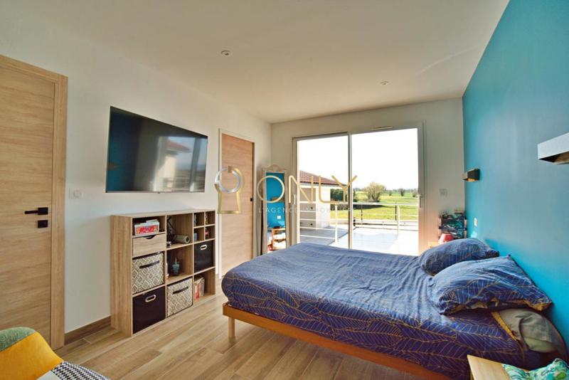 Maison - 168 m² - 6 pièces