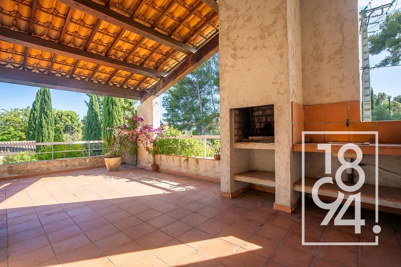 Maison - 197 m² - 5 pièces