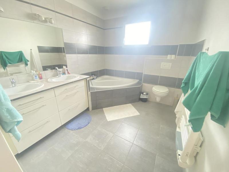 Villa - 140 m² - 5 pièces