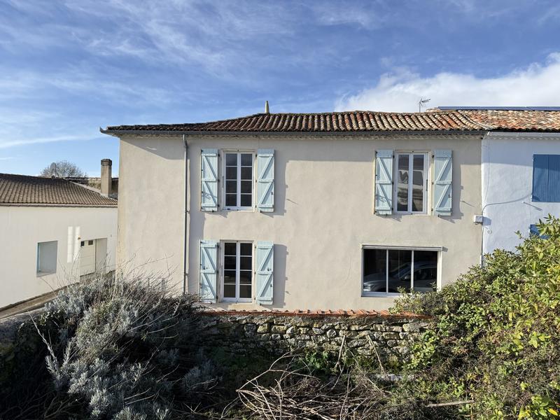 Maison - 92 m² - 3 pièces