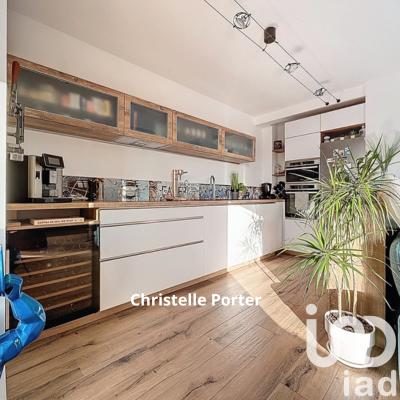 Appartement - 80 m² - 3 pièces