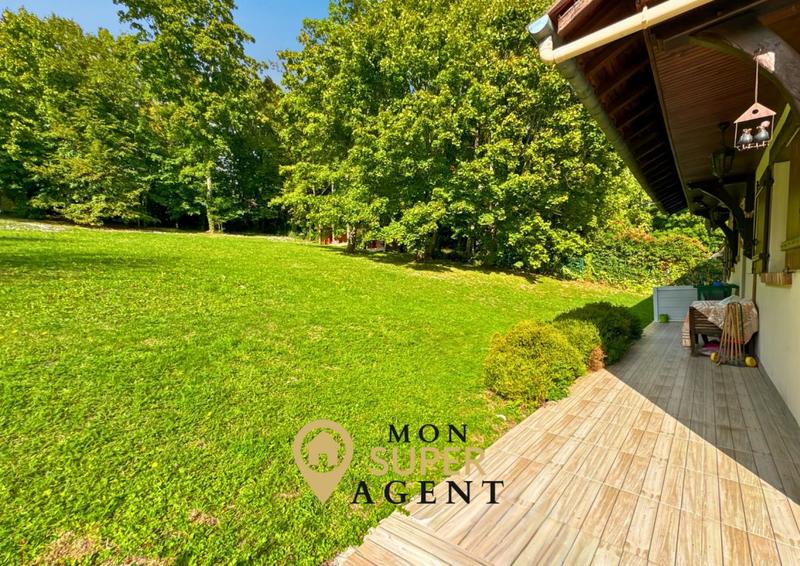 Maison - 171 m² - 9 pièces