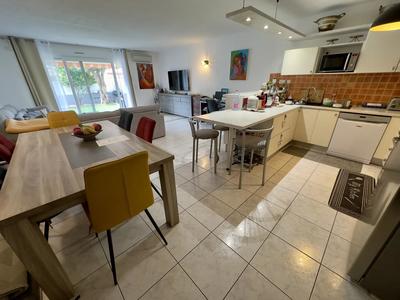 Appartement - 121 m² - 3 pièces