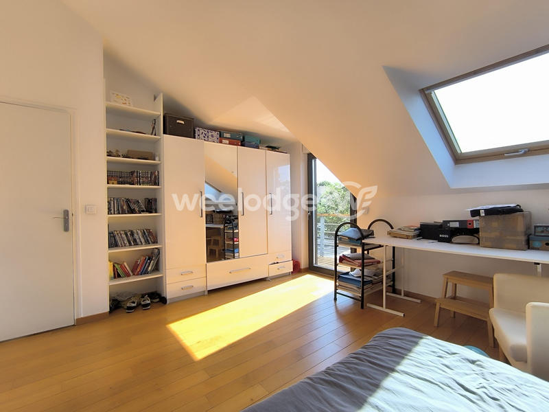 Maison contemporaine - 180 m² - 7 pièces