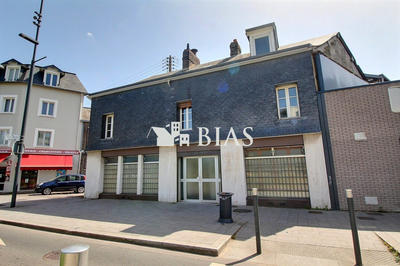 Local d'activités - 285 m² - 9 pièces