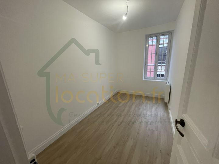 Maison - 84 m² - 5 pièces