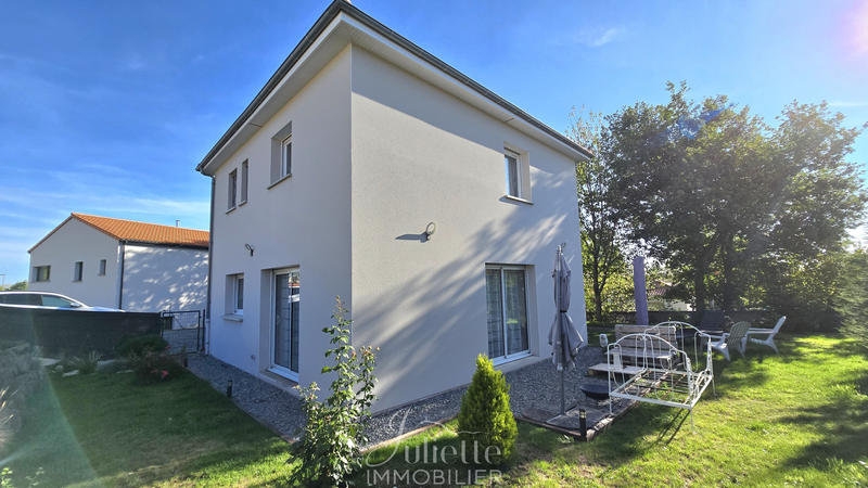 Maison - 110 m² - 5 pièces