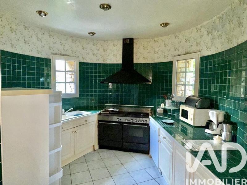 Maison - 138 m² - 2 pièces