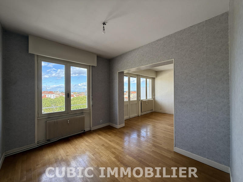 Appartement - 70 m² - 3 pièces