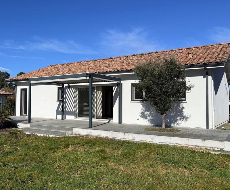 Maison contemporaine - 99 m² - 4 pièces