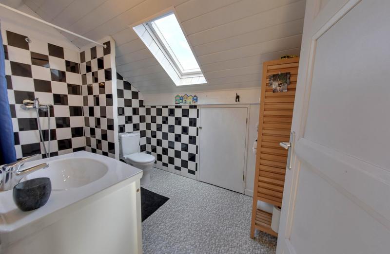 Villa - 210 m² - 8 pièces