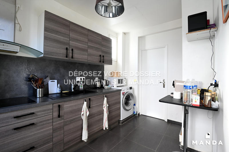 Chambre - 11 m² - 5 pièces