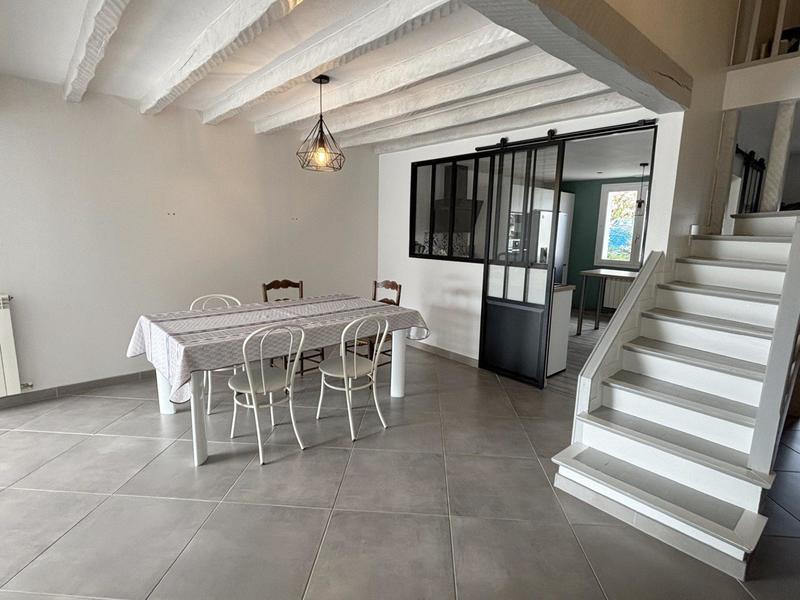 Maison - 195 m² - 8 pièces