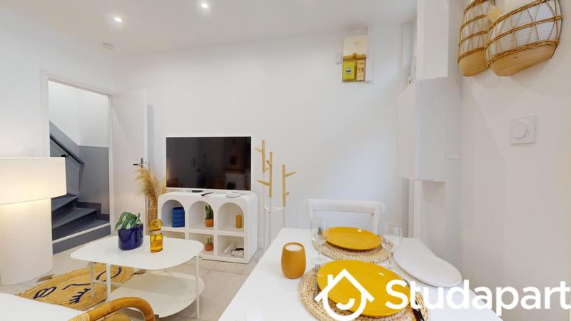 Chambre - 11 m² - 1 pièce