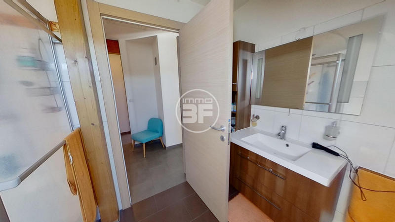 Maison - 260 m² - 6 pièces