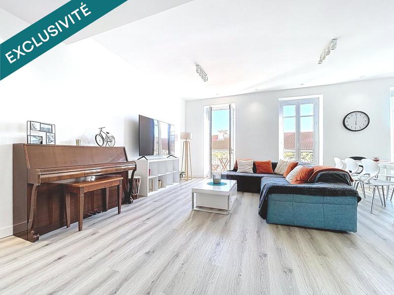 Appartement - 90 m² - 3 pièces