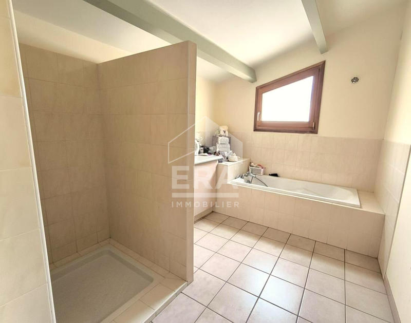 Maison - 76 m² - 5 pièces