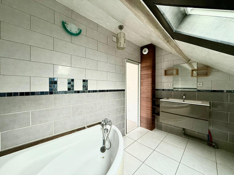 Maison - 108 m² - 5 pièces