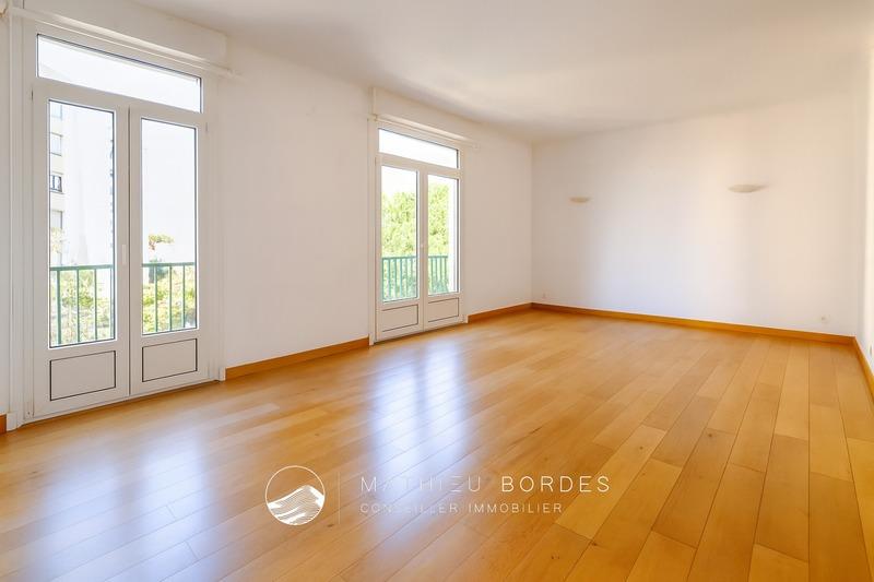 Appartement - 92 m² - 3 pièces