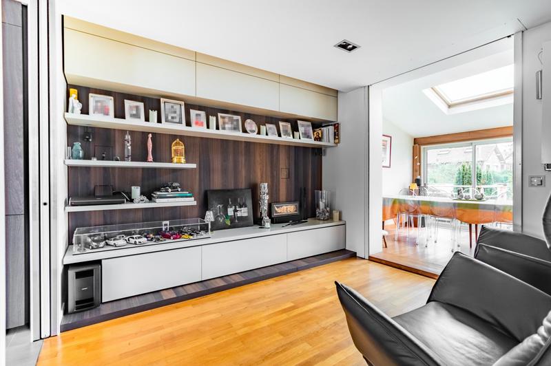 Villa - 218 m² - 10 pièces