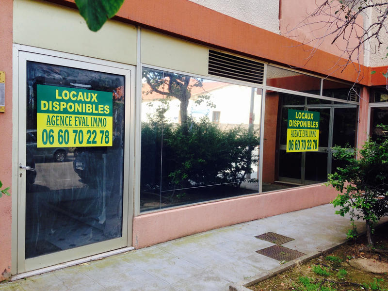 Local commercial - 317 m²