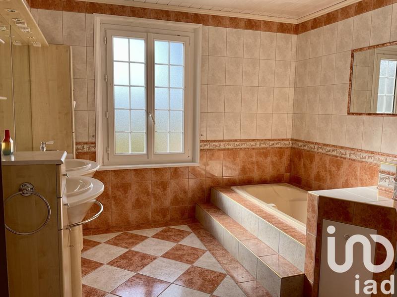 Maison - 483 m² - 14 pièces