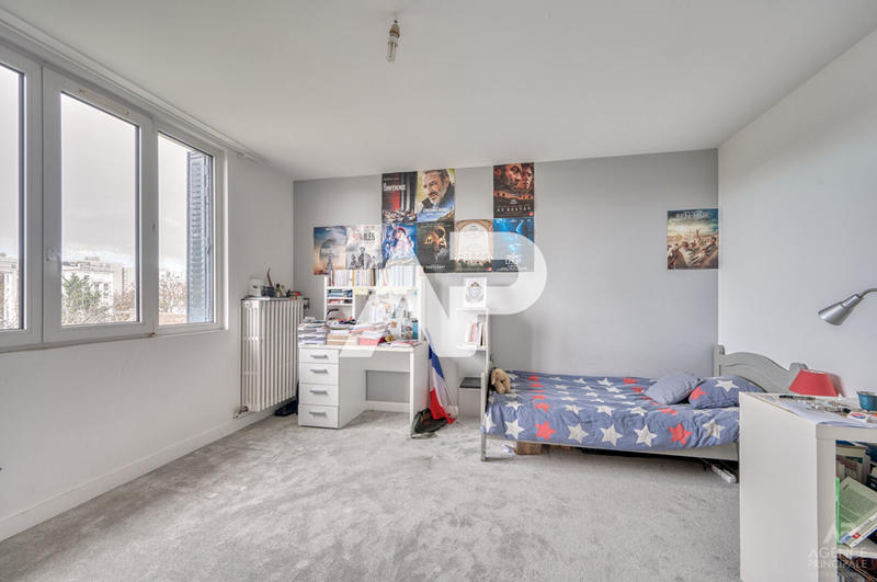 Maison - 206 m² - 10 pièces