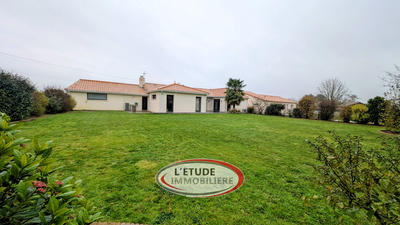 Maison - 185 m² - 7 pièces