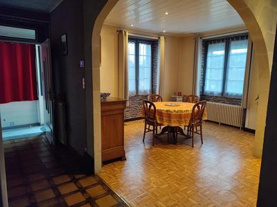 Maison - 91 m² - 5 pièces