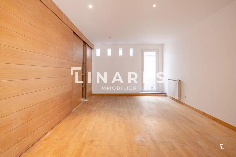 Appartement - 176 m² - 6 pièces