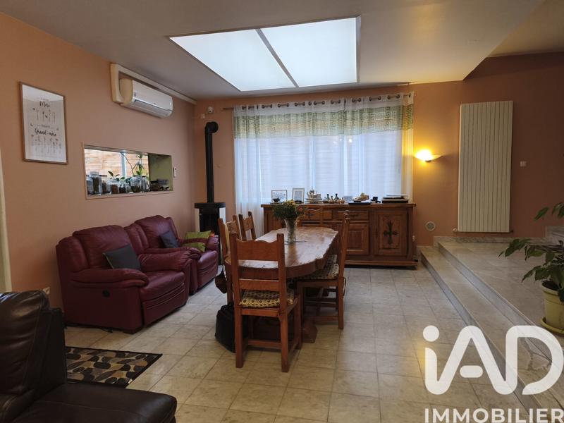 Maison - 293 m² - 10 pièces