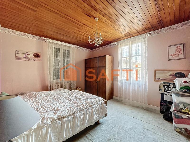 Maison - 223 m² - 9 pièces